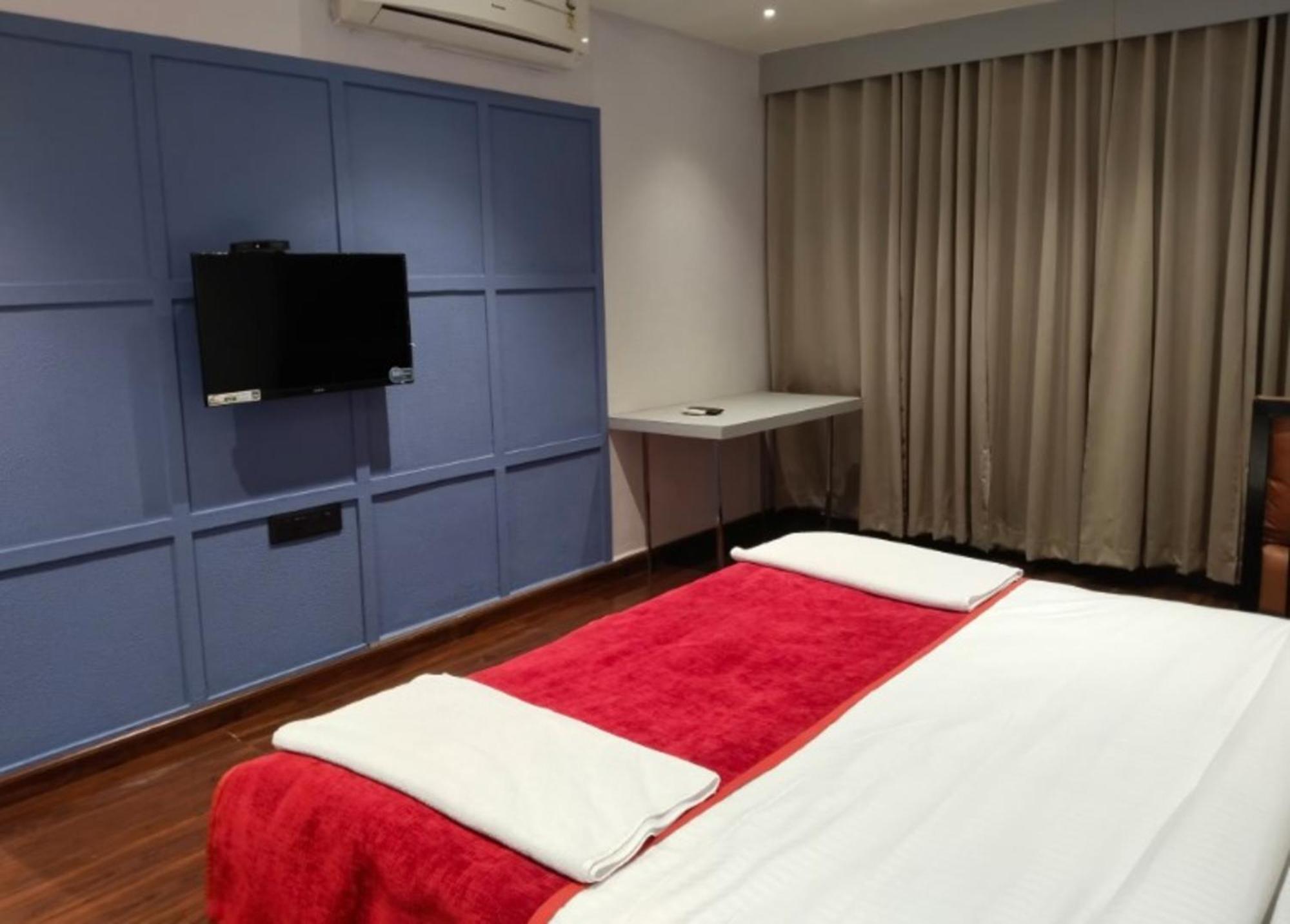 Hotel Balaji Central Ratlām Zewnętrze zdjęcie