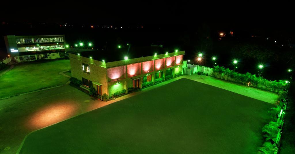 Hotel Balaji Central Ratlām Zewnętrze zdjęcie